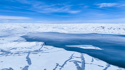 【&ldquo;飛閱&rdquo;中國(guó)】冬日星星海，一抹被&ldquo;封印&rdquo;的藍(lán)
